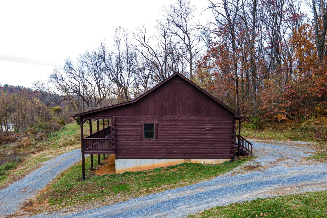 Balkamore Brown Bear #1-Stanley-Hiking-Caverns Exterior photo